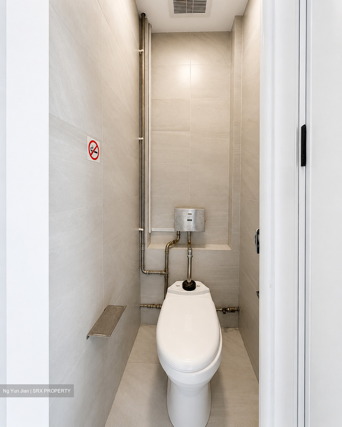 Geylang Road (D14), Retail #581692891